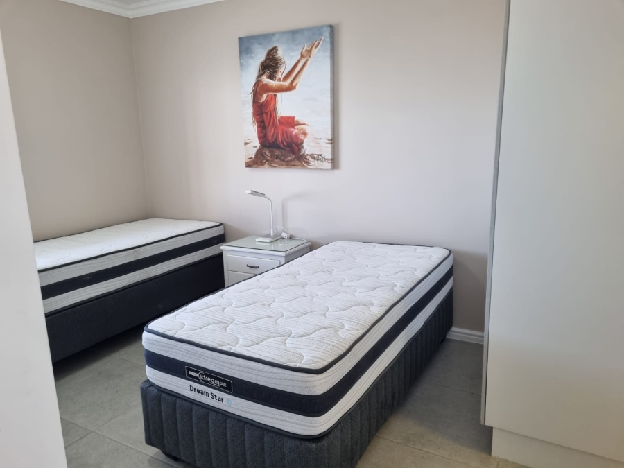 To Let 2 Bedroom Property for Rent in Voorbaai Western Cape